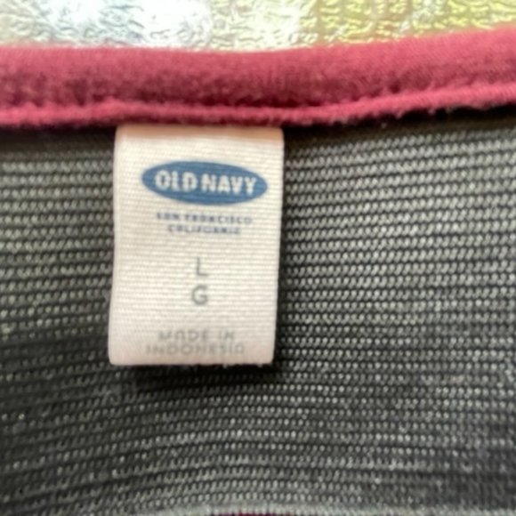 Old Navy Knit Flair Skirt - Picture 3 of 3